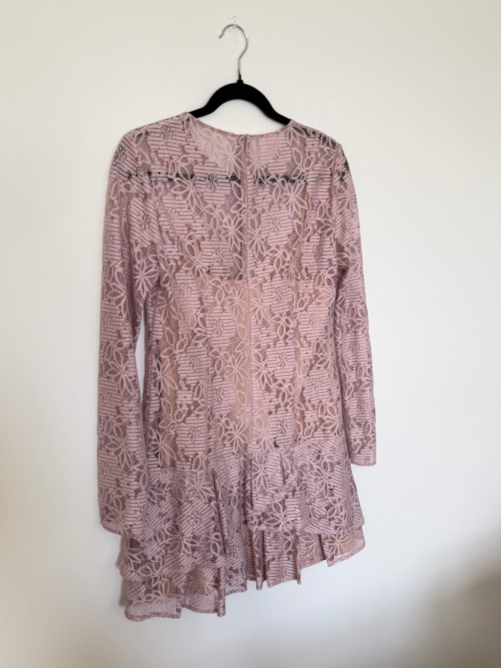 NWT BCBGMaxAzria Lysa Floral Lace Dress - Size 6 - Picture 6 of 11
